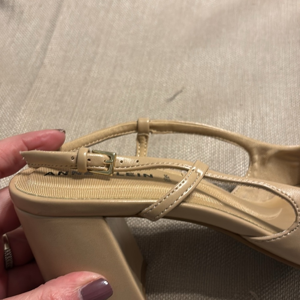 Anne Klein Baxter Pump - Picture 5 of 11